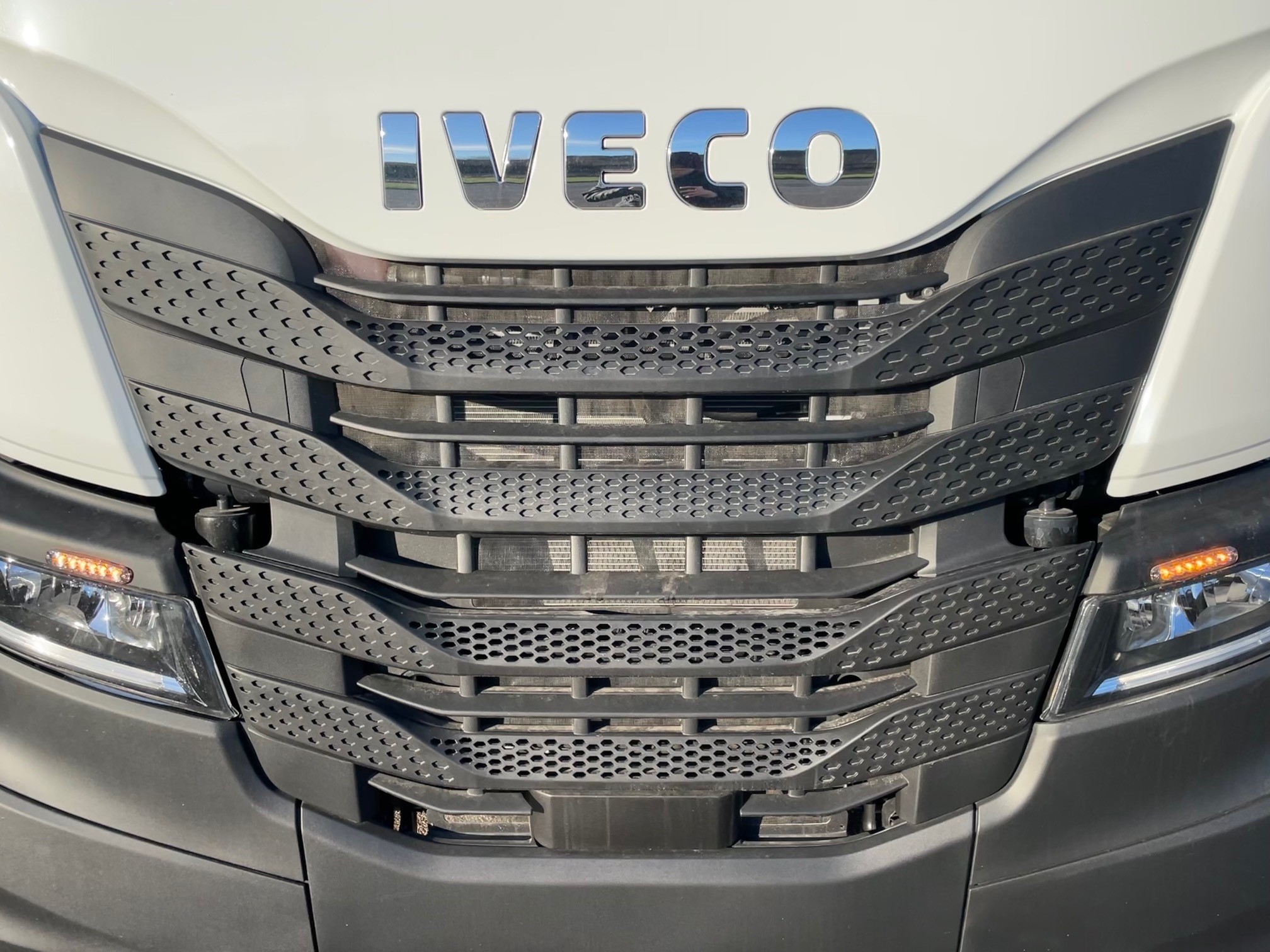 Iveco S-WAY AD190S34-E6e/FP Stillads