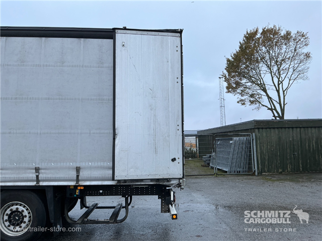 Schmitz Semi Curtainsider Standard , Foldedør højre