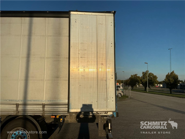 Schmitz Semi Curtainsider Standard