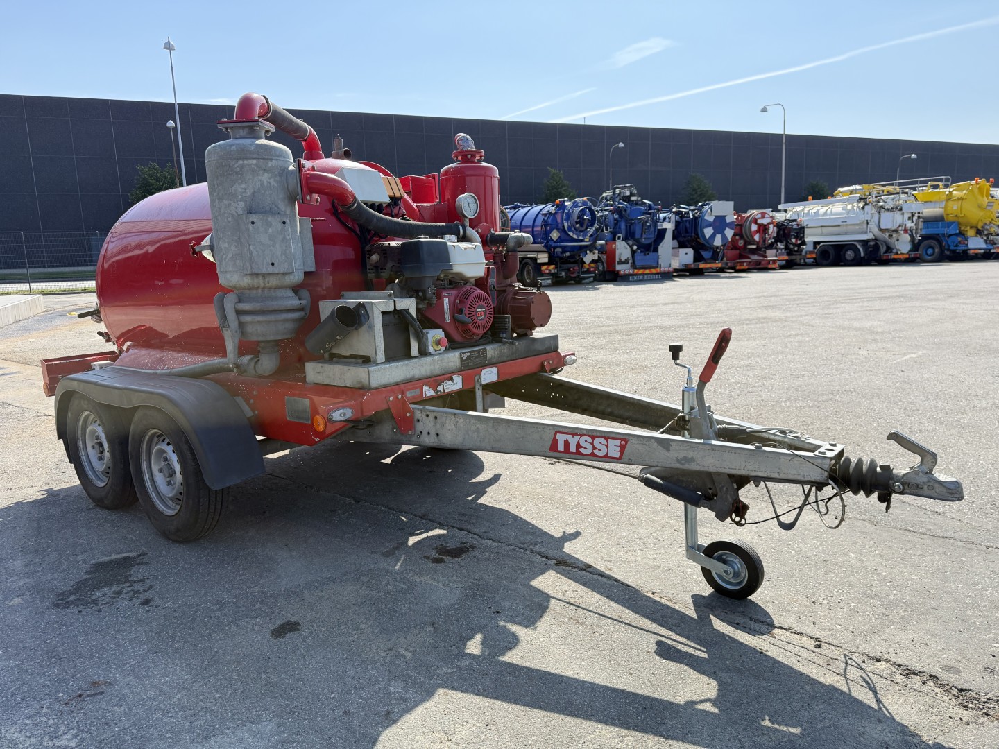 Diverse Tysse Nomek Minislamsuger / 1500 L Rustfri tank Trailer