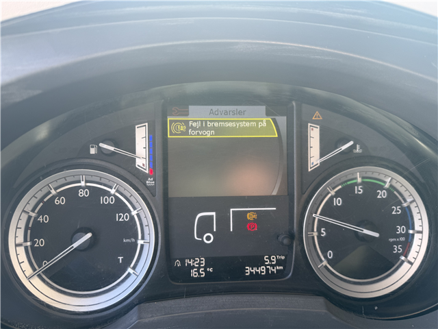 DAF LF45/220 4x2 Fragtlad & lift Euro 6