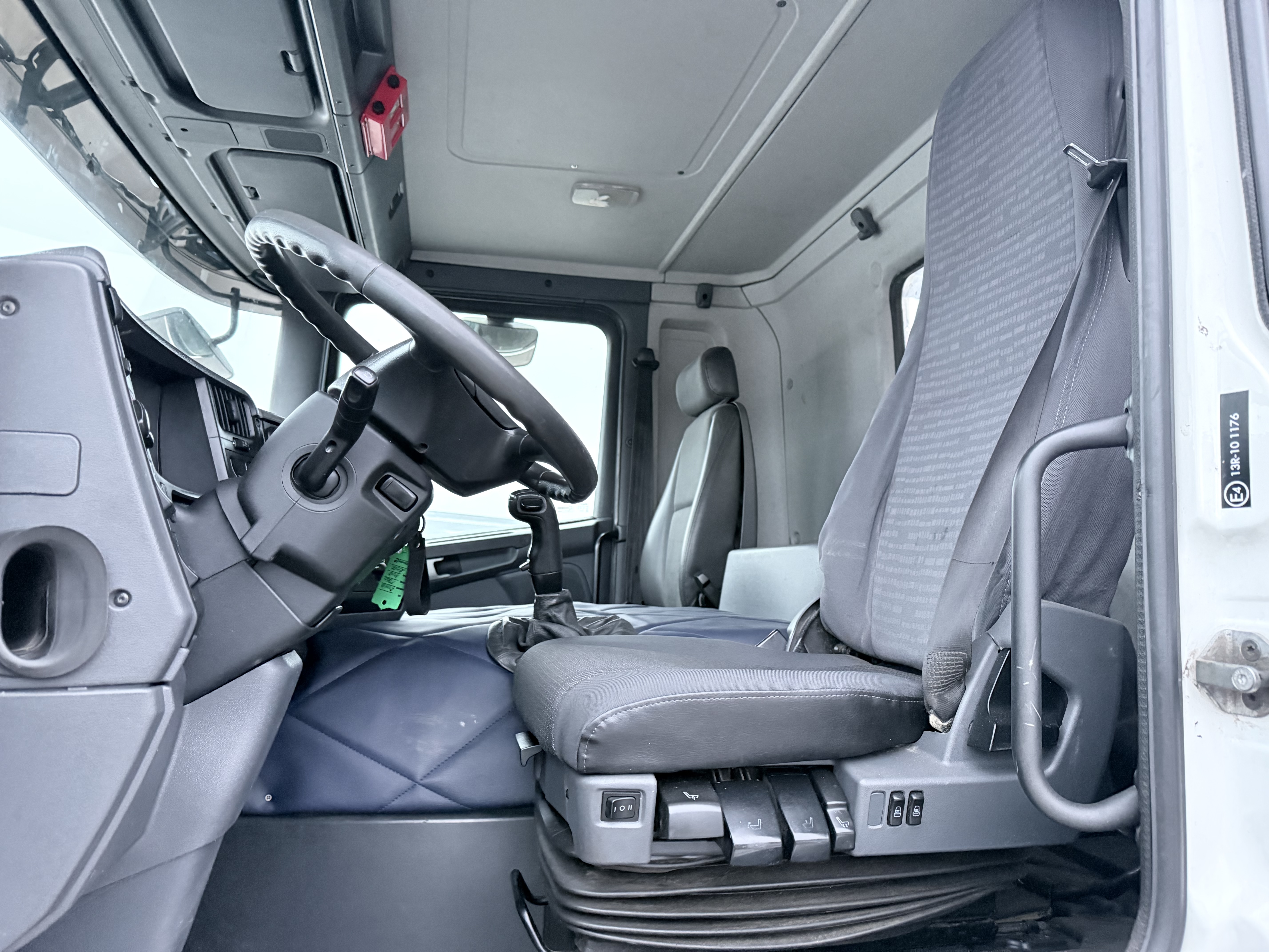 Scania P360 6x4 Hvidtved Larsen FlexLine 312