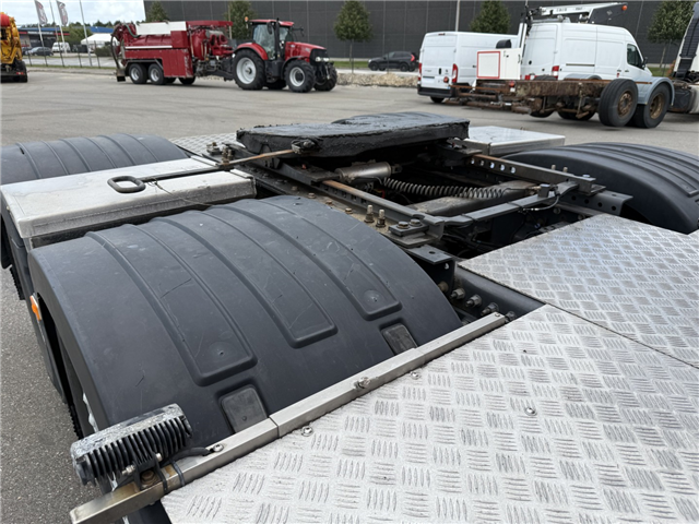 Volvo FH460 6x2 Globetrotter Euro 6