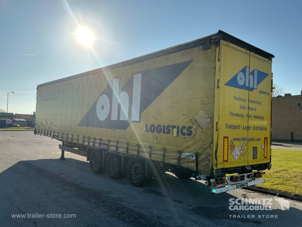 Schmitz Semi Curtainsider Mega