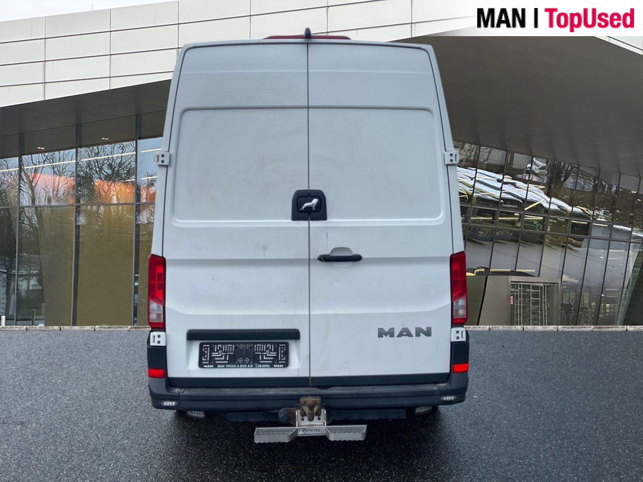 MAN TGE 3.180 4X2F SB