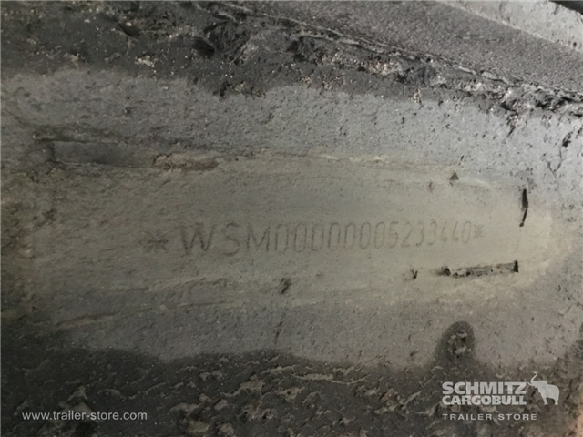 Schmitz Semi Reefer Meat hanging system