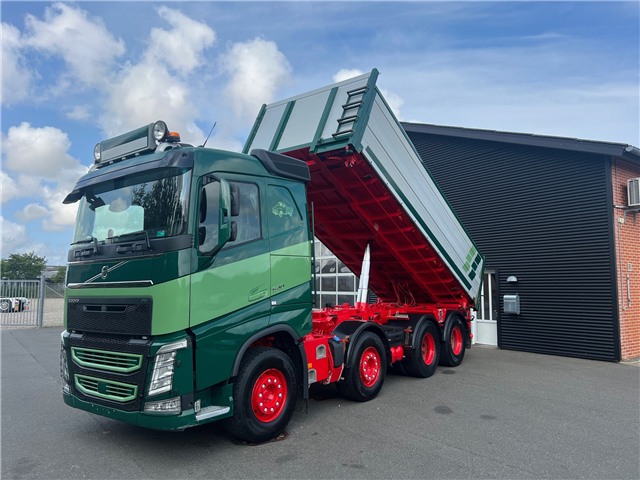 Volvo FH540 8X4 tandem med løftebogie -Nopa pendeltip