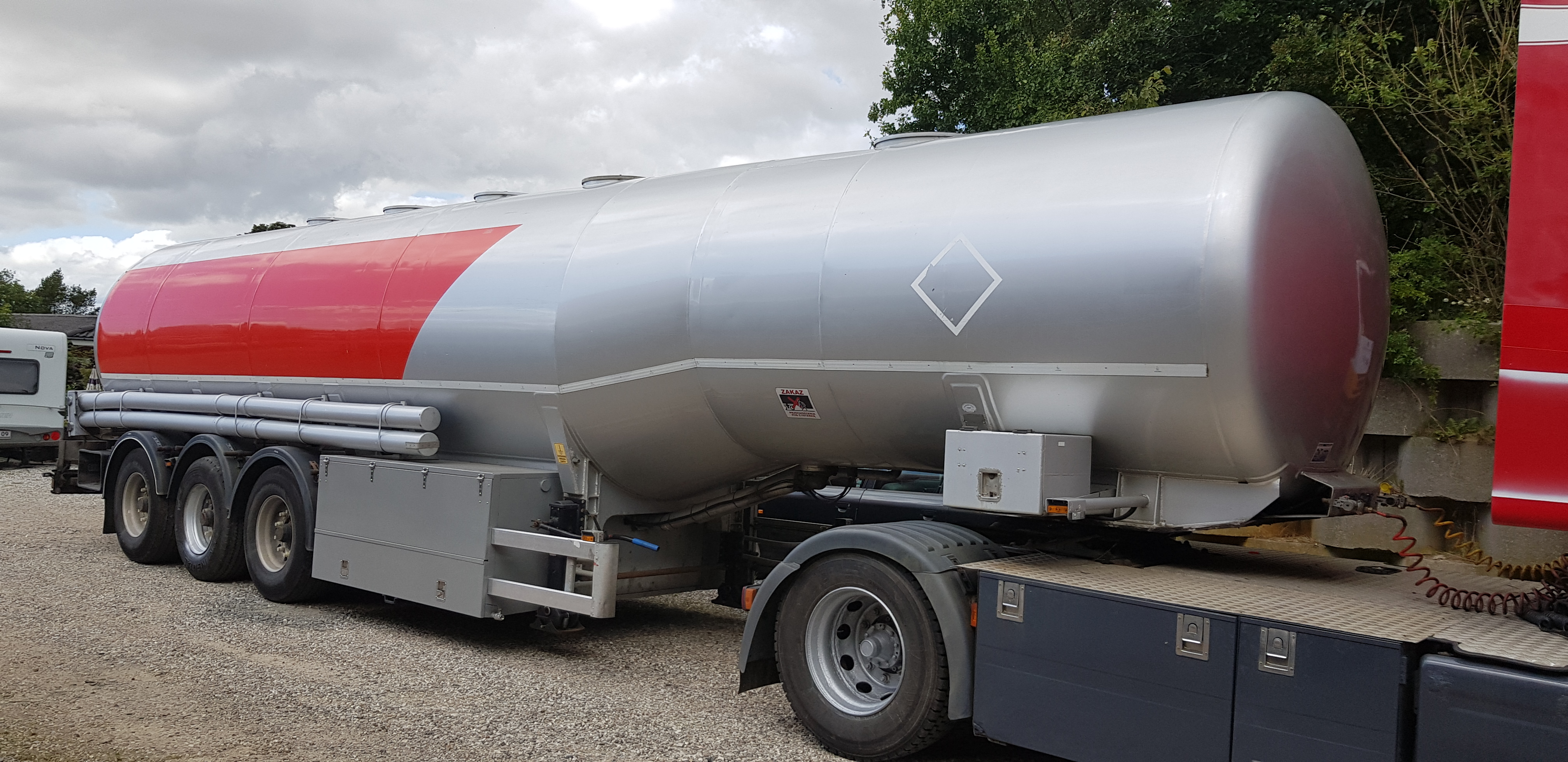 Kässbohrer 40000 Liter Tank Trailer Fuel Petrol ADR
