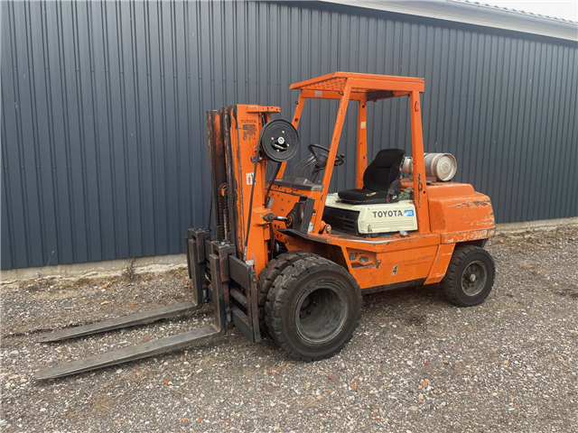 Toyota 02-3FG45 - Container højde!