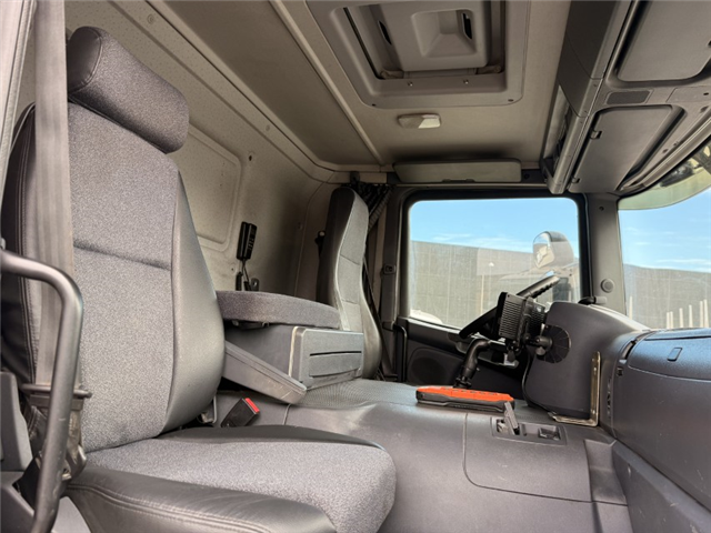 Scania P380 LB6x2*4 Hvidtved Larsen FlexLine 310