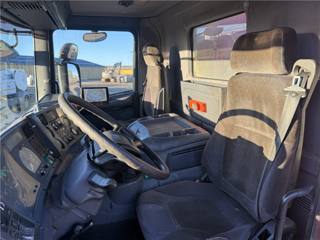 Scania 114G 380 8x2*6 Assmann 14 m3 Slamsuger