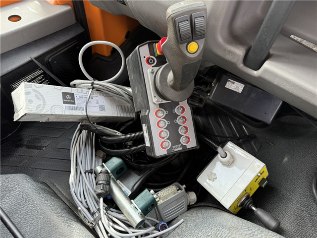 Unimog U427 4x4 Tip / Dücker Fräse BRS 15