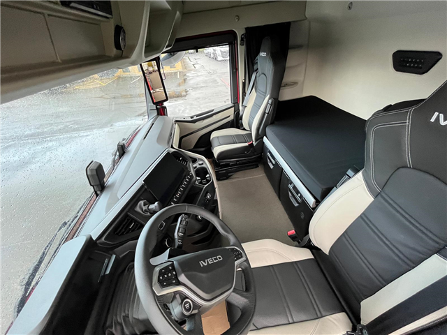 Iveco X WAY AS350X58 ZY/FS