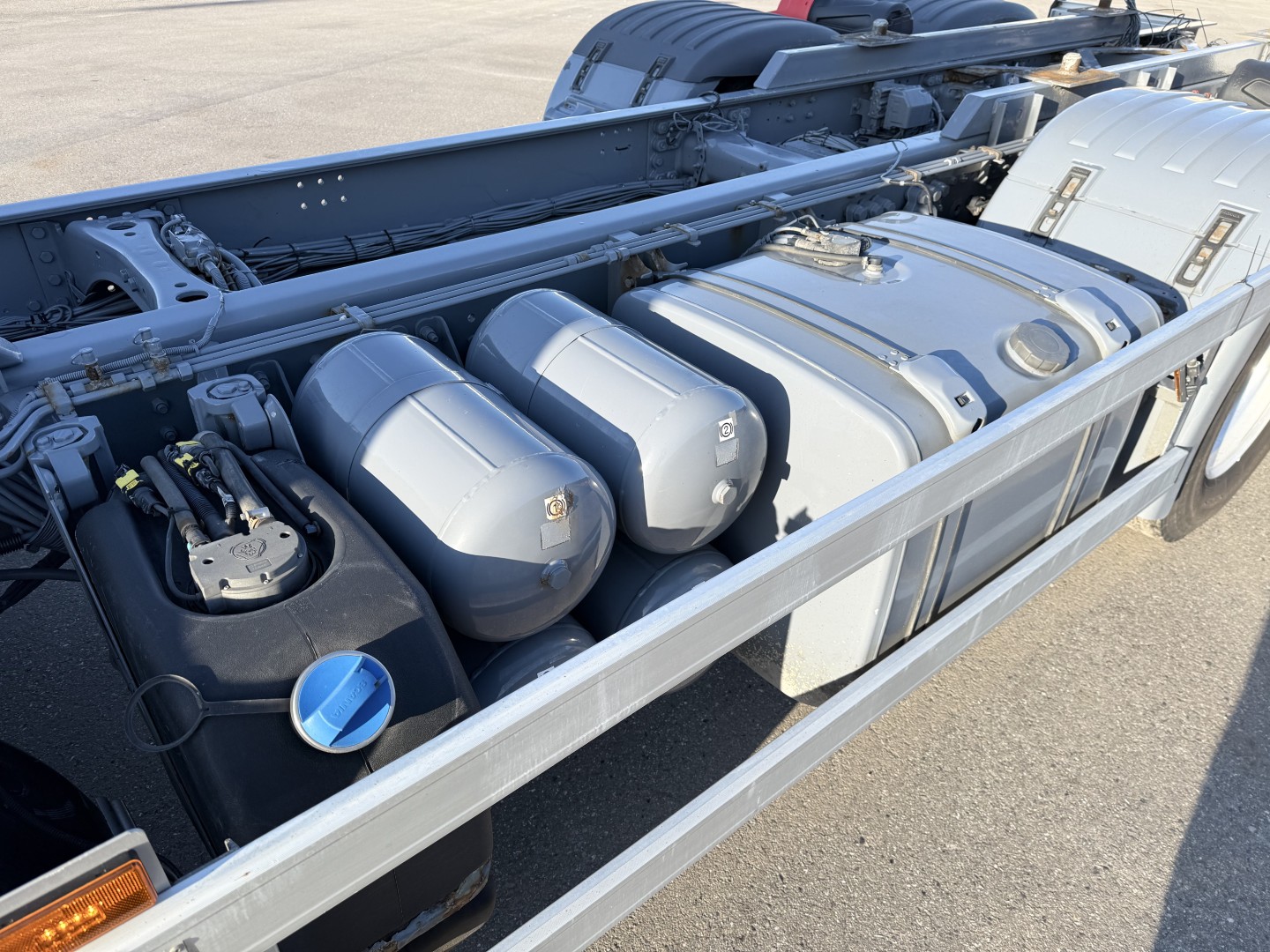 Scania R490 8x2*6 HNB ADR Chassis Euro 6