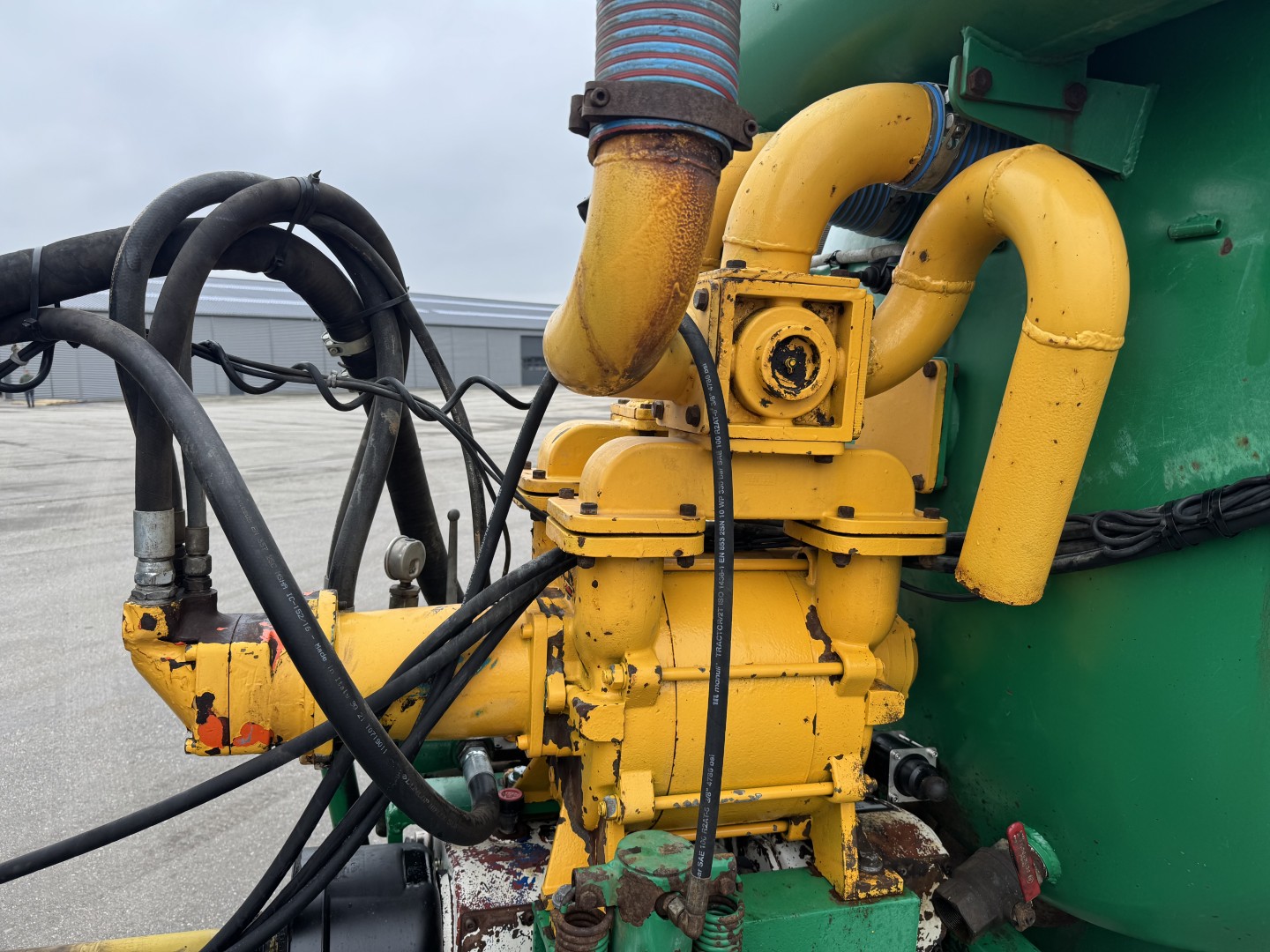 Case MXM190 - Samson Slamsugervogn 8000 L