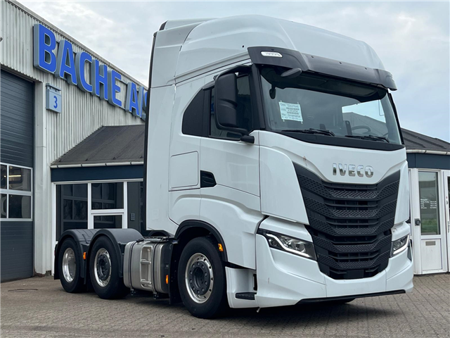 Iveco S WAY 490Hp Fuel edition