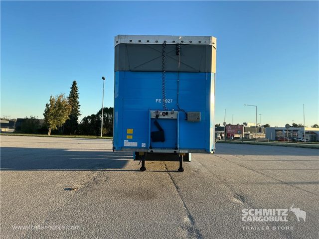 Schmitz Semi Curtainsider Standard