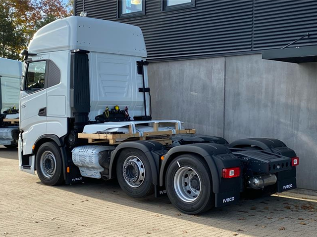 Iveco S-WAY AS440S50-E6e TX/FP 6x2x4