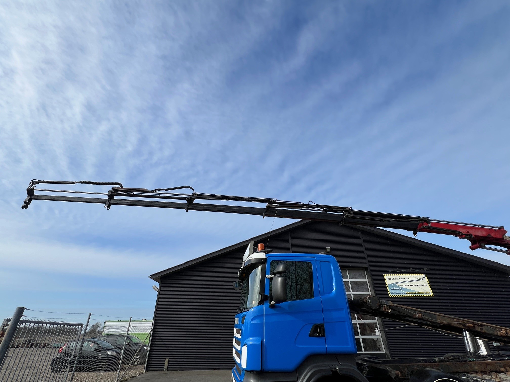 Scania R500 8X4 med HMF hejs og HMF 1560 K5 kran