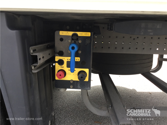 Schmitz Semi Reefer Meat hanging system