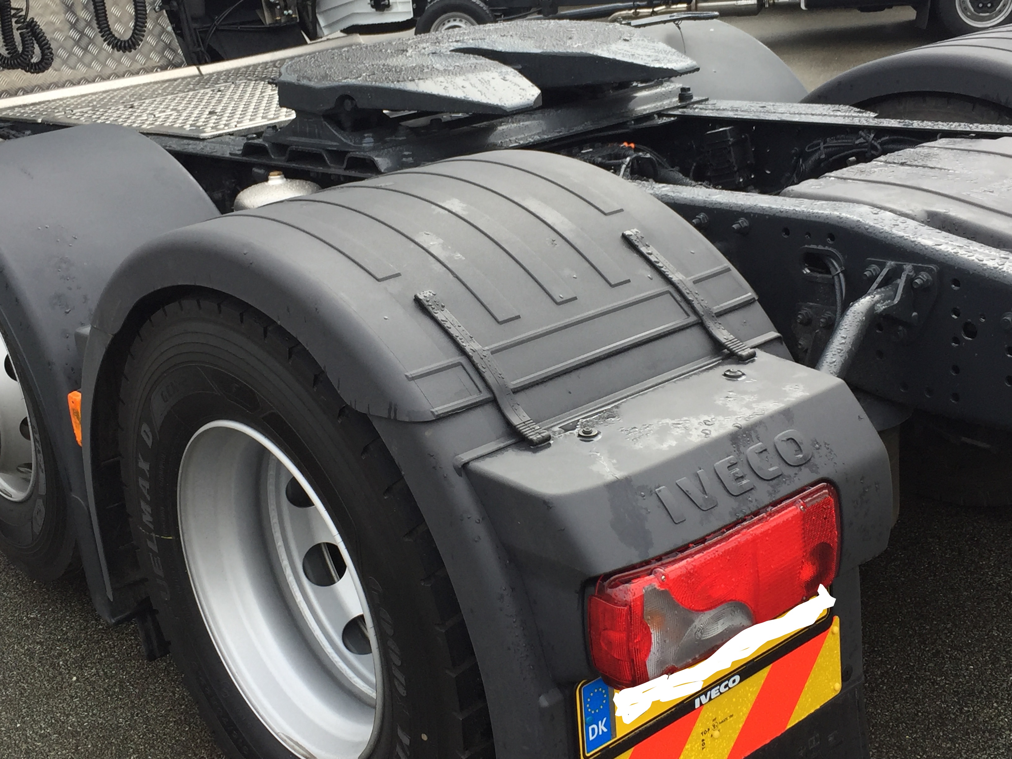 Iveco 480Hp 6x2 Twinsteer