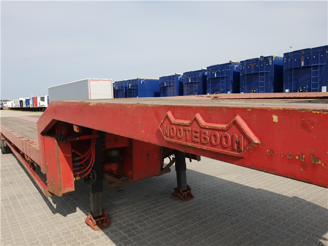 Diverse Noteboom Maskintrailer