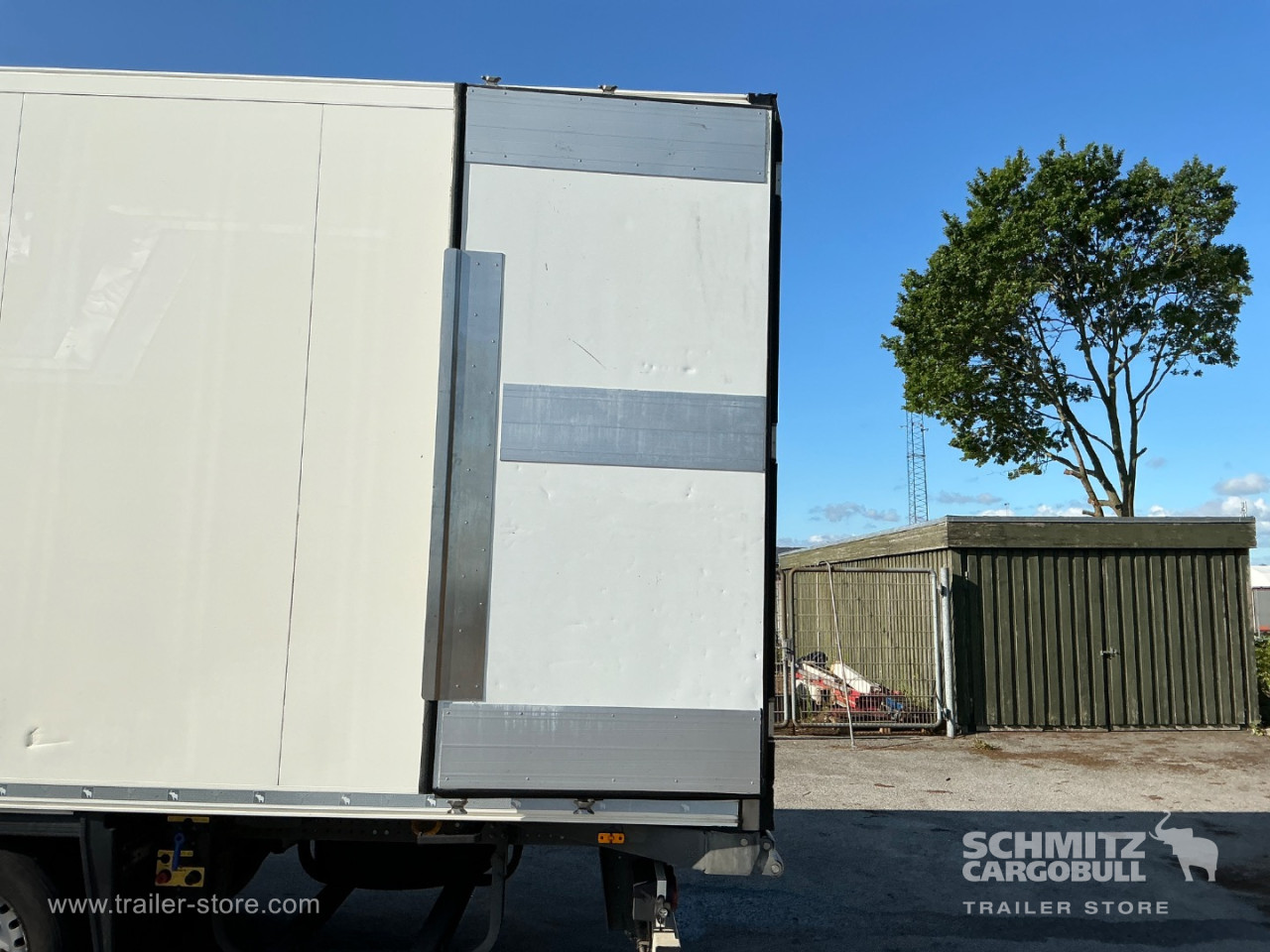 Schmitz Semi Reefer Meat hanging system