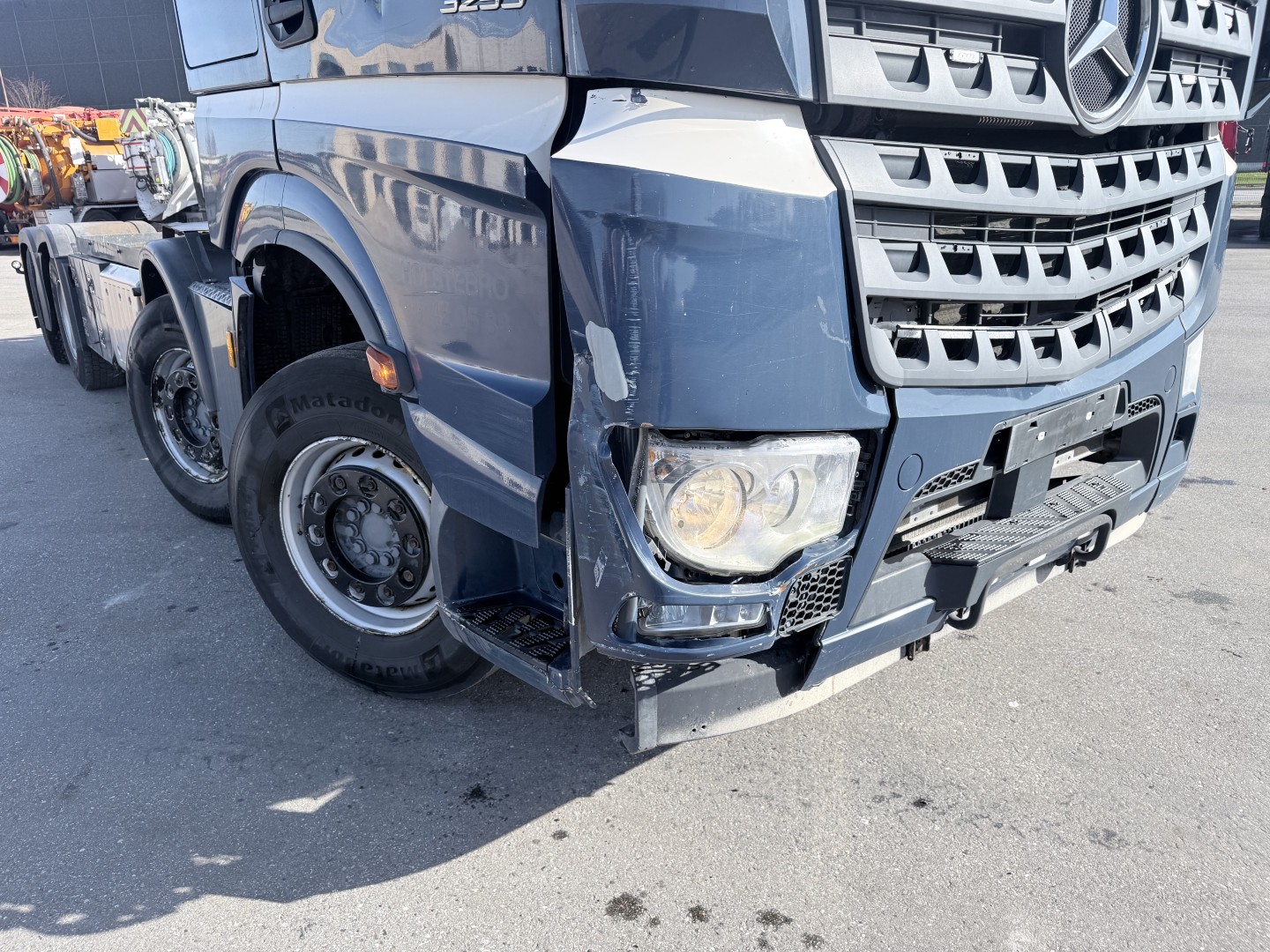 Mercedes Arocs 3253 8x2*6 Euro 6 Chassis