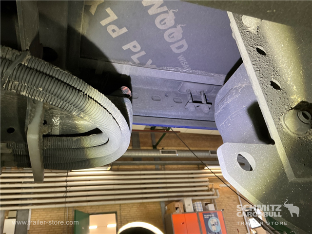 Schmitz Semi Curtainsider Mega