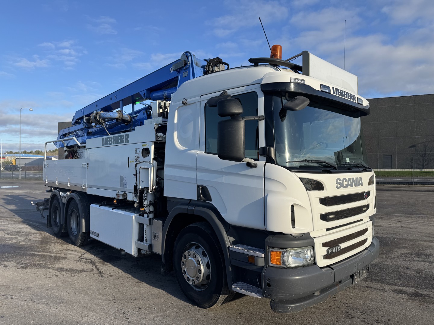 Scania P410 6x4 Liebherr THP 140 H 24 M4 XH Betonpumpe