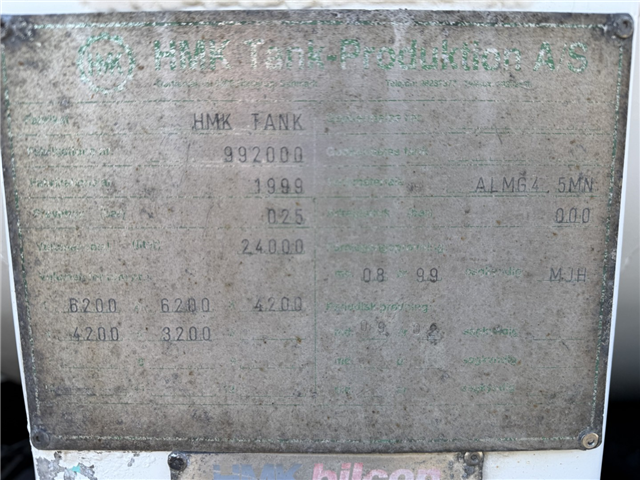 Volvo FM460 8x2*6 24.000 l. ADR Tankbil