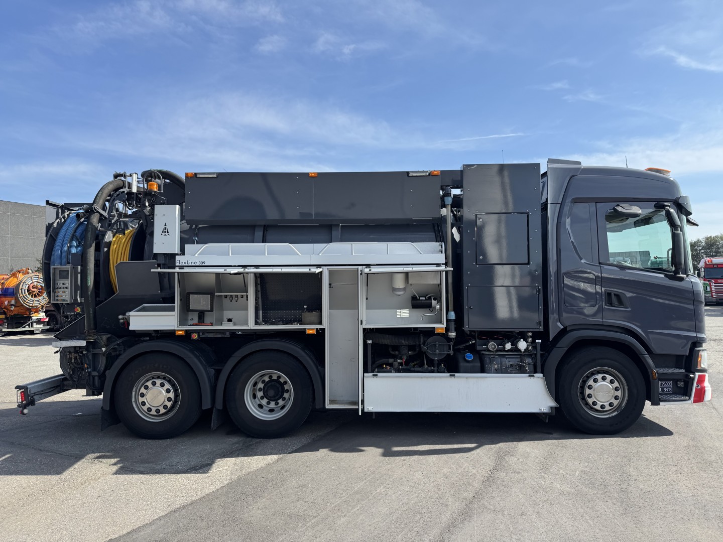 Scania G410 6x2*4 Bucher Flexline 309