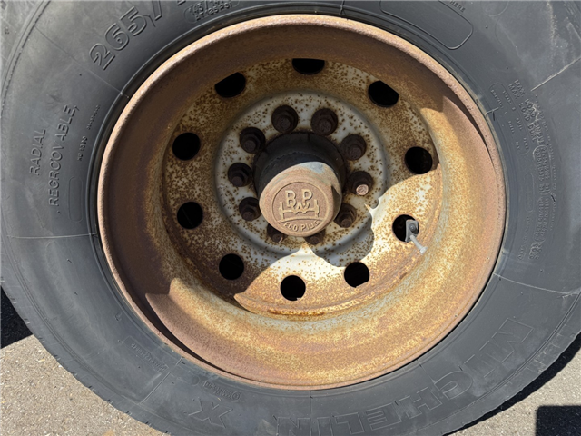 Fliegl FLT328 3 akslet Maskinanhænger m/hjulbrønd