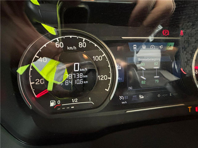 Scania P 250 B4x2NB Box/Lift