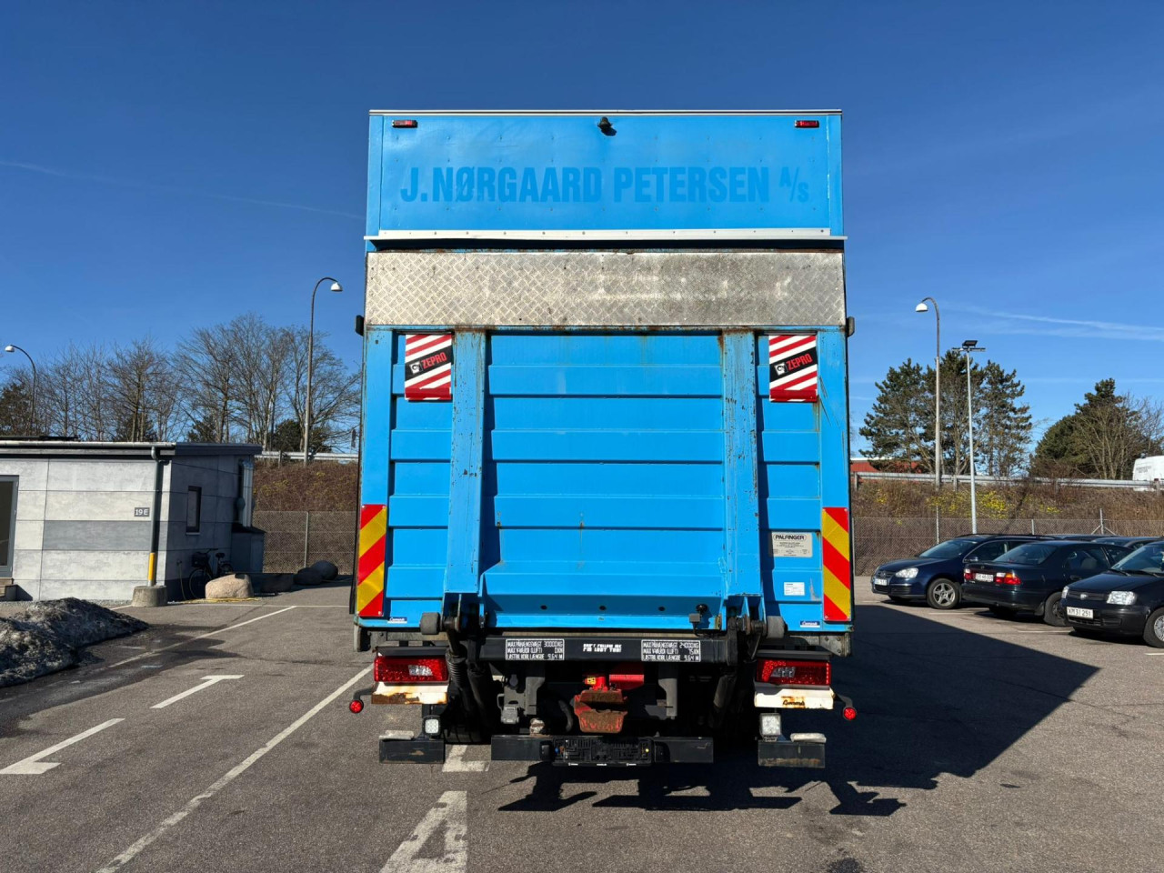 Scania P 410 B6x2*4LB Lad, Lift og træk