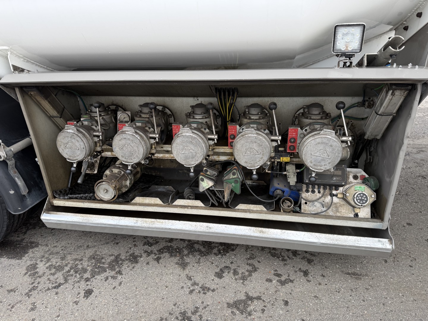 HMK Bilcon TS2 33.000 l. ADR