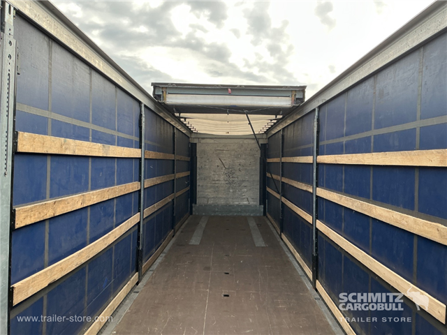 Schmitz Semi Curtainsider Standard