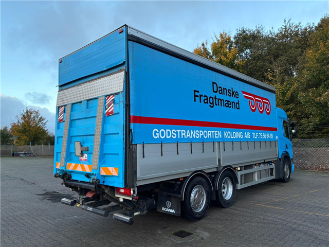 Scania P 410 B6x2*4LB