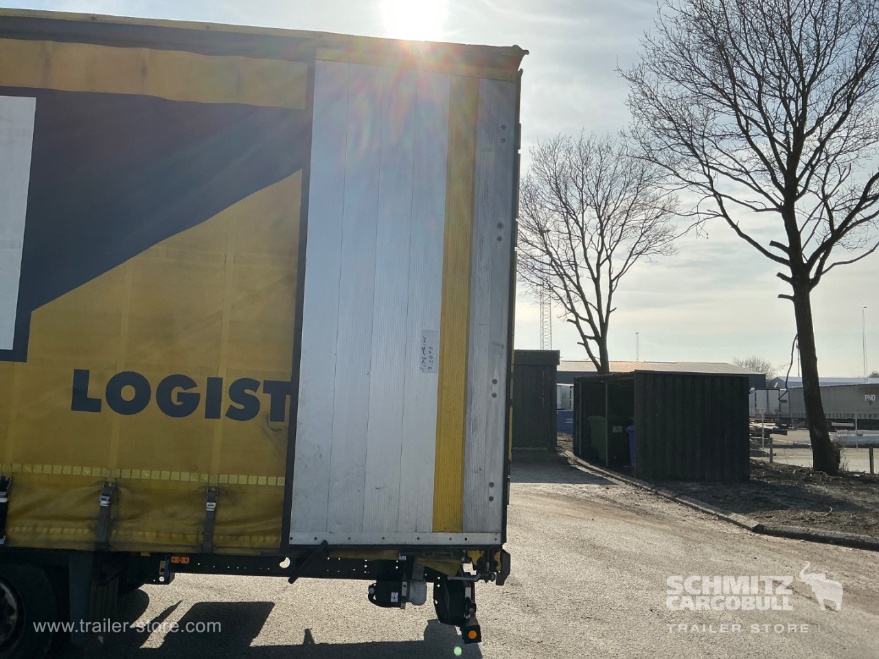Schmitz Semi Curtainsider Mega