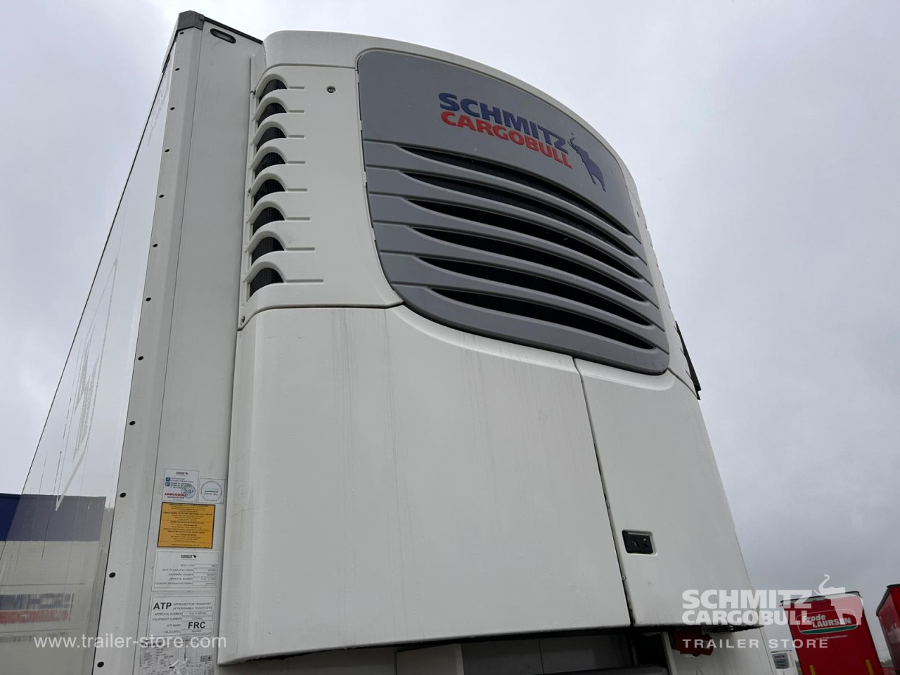 Schmitz Semi Reefer Meat hanging system