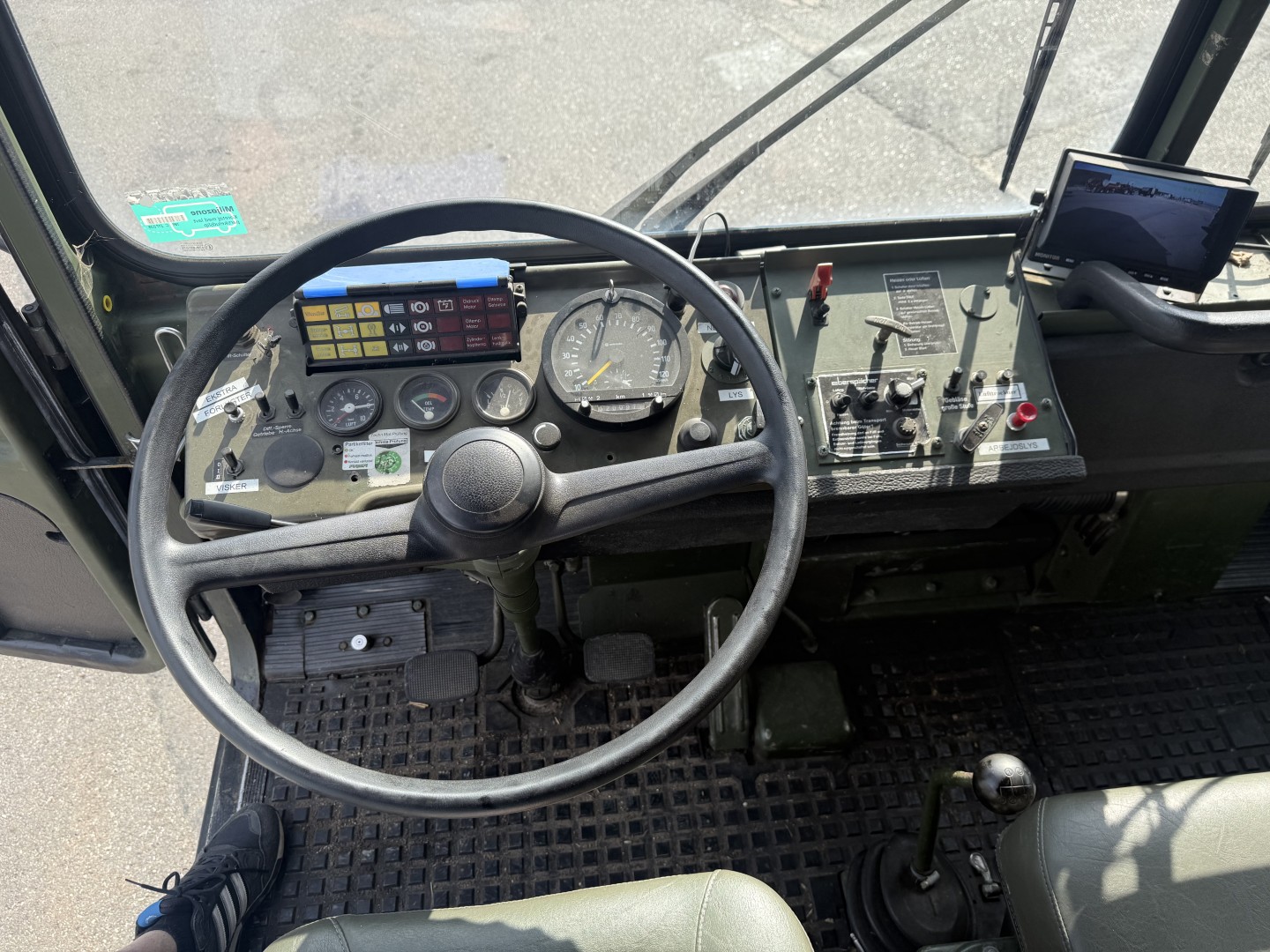 MAN 5 To KAT MIL 4x4 Studenterbil