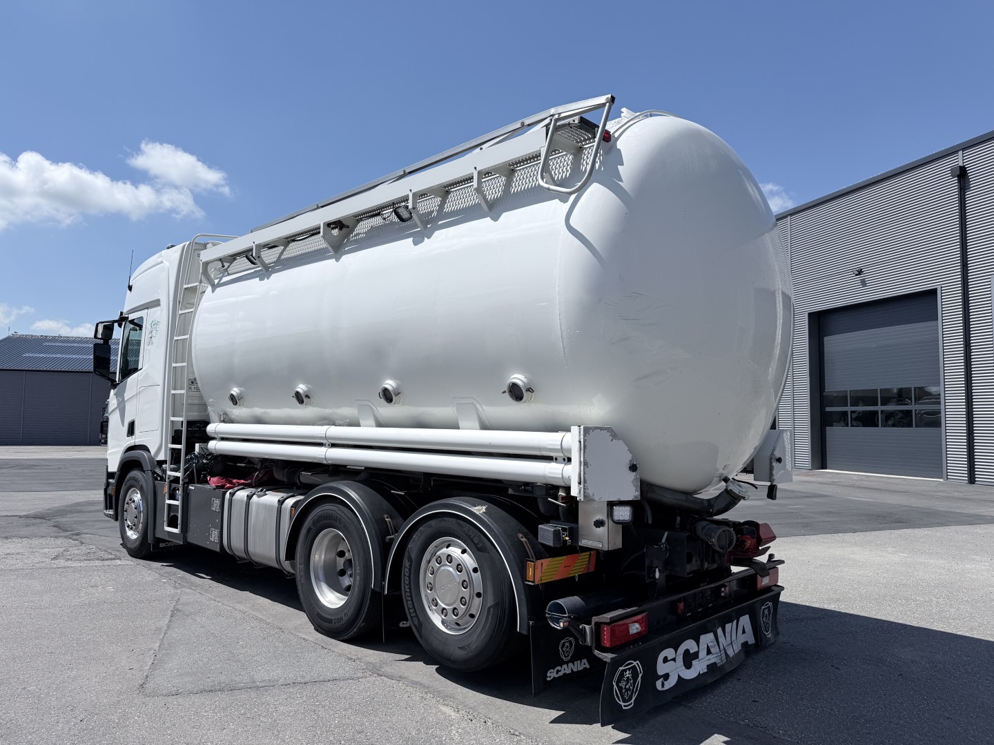 Scania R500 NGS CR20H 6x2 26 m3 Silo - Kompressor - Retarder