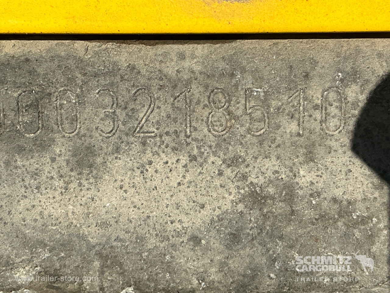 Schmitz Semi Curtainsider Mega