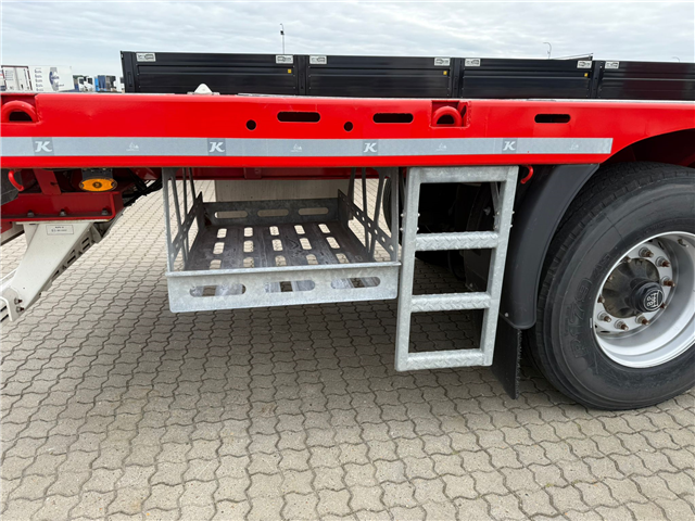 Kässbohrer SPA X3 Flatbed