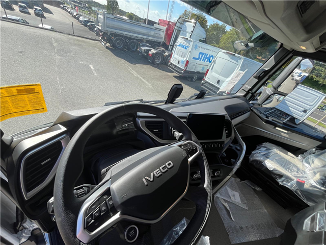 Iveco X-Way AS350X50 Y/FS 8x4 1+3