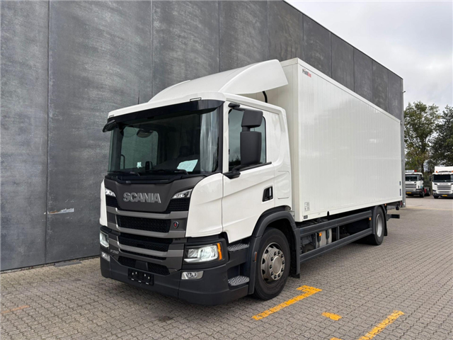 Scania P 250 B4x2NB Box/Lift