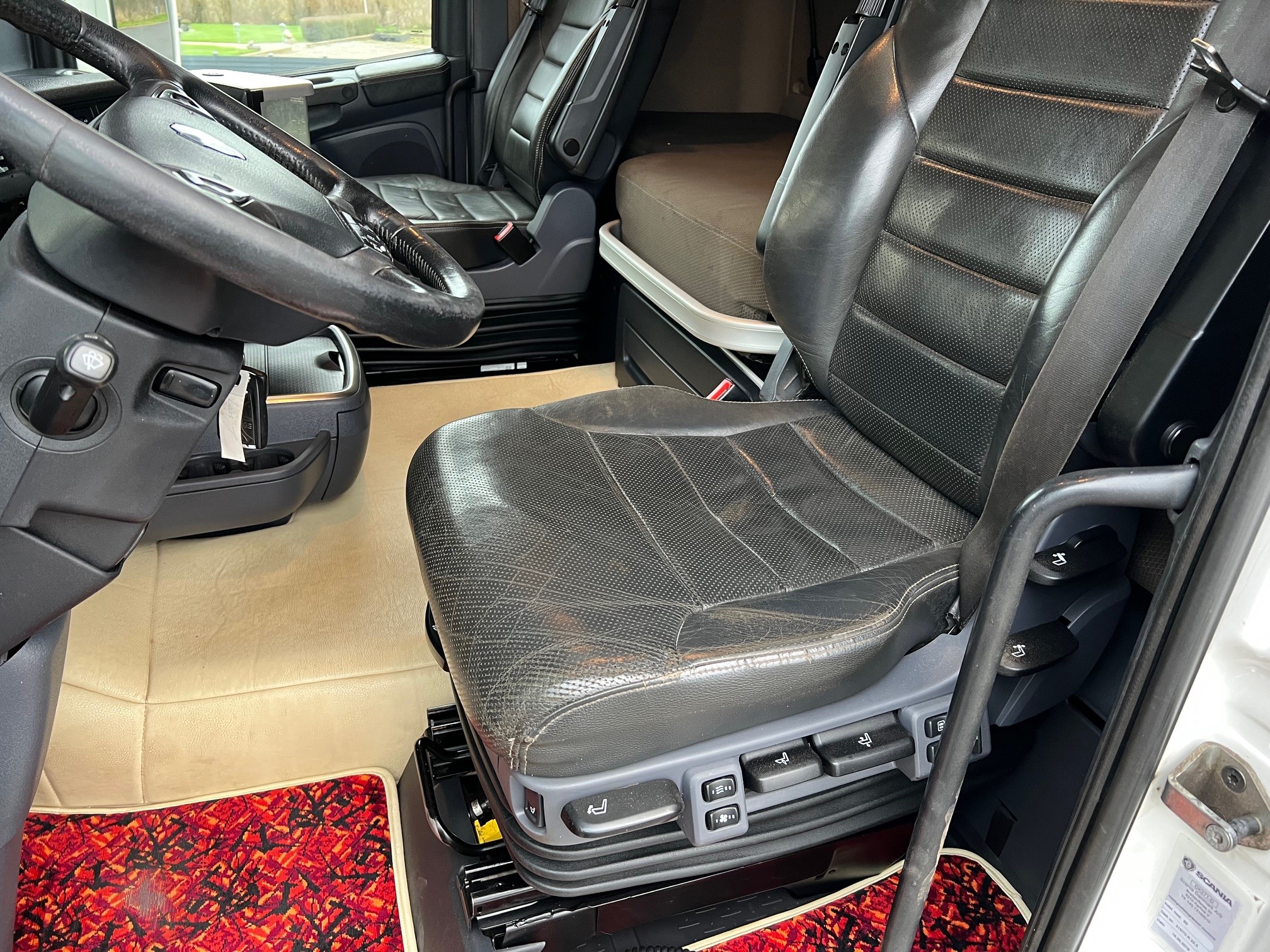 Scania R580 8X2*6 HMF 6020 OK6 + Jib