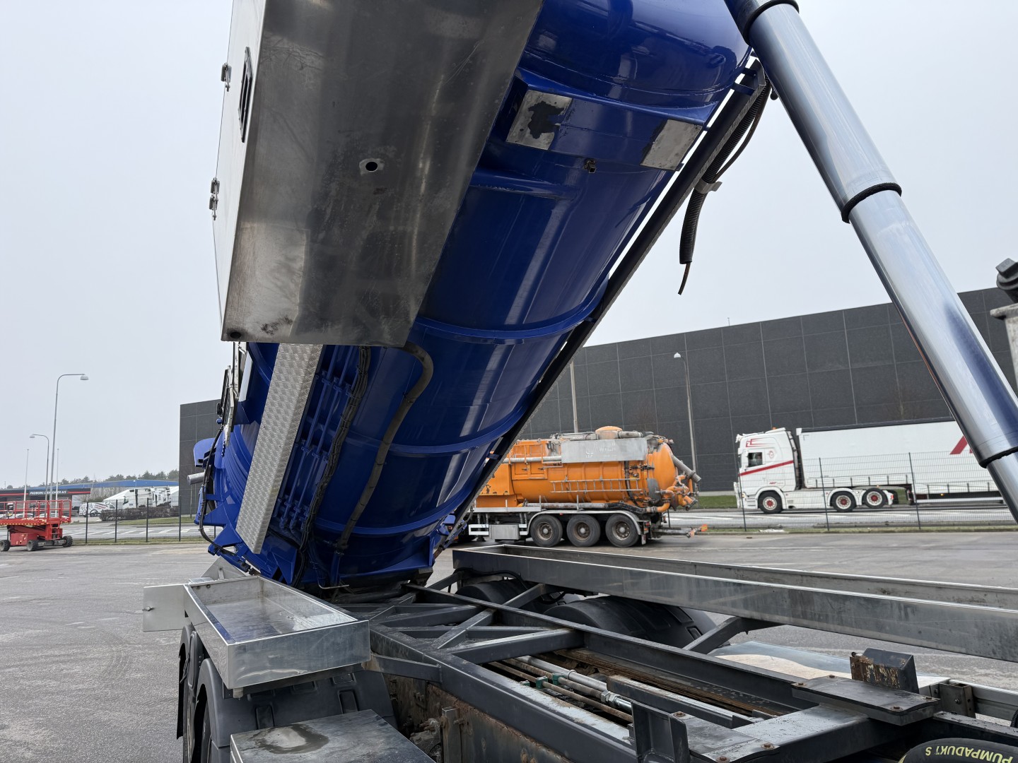 Volvo FM420 6x2*4 EEV Interconsult 12.700 l. Rustfri