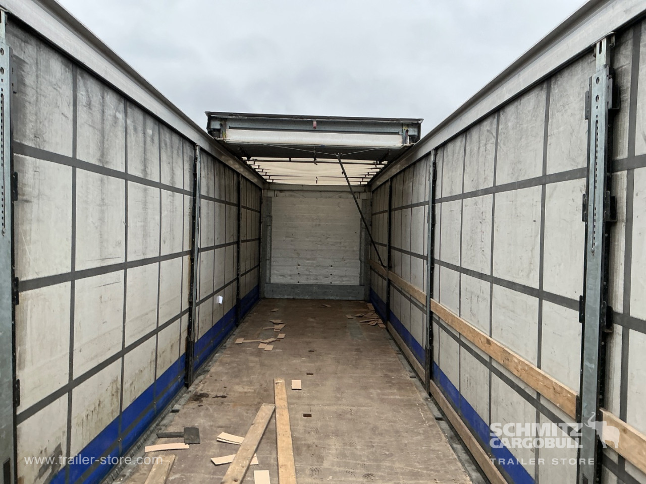 Schmitz Semi Curtainsider Standard