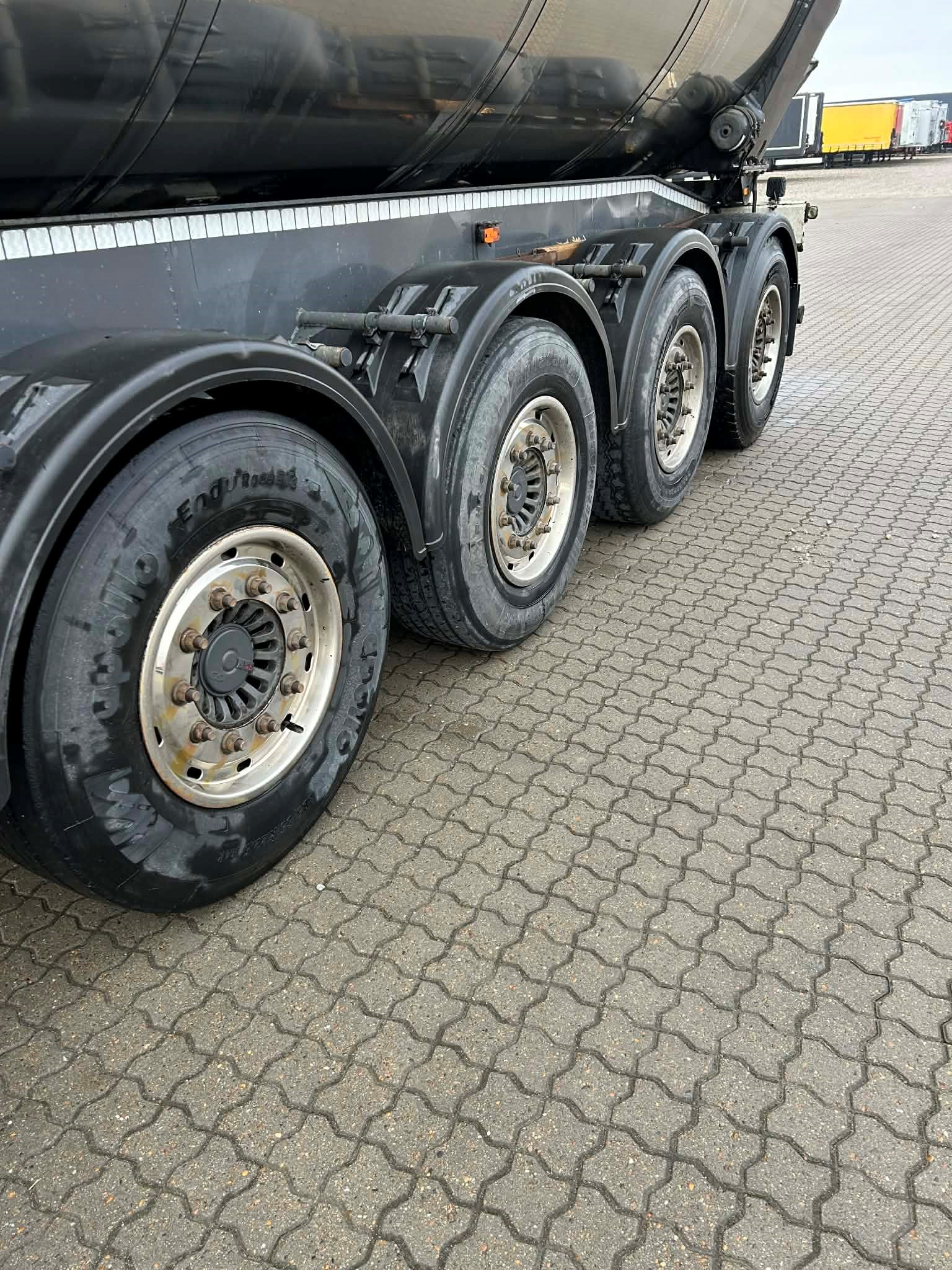 Kelberg ASFALT TIPPER 36M3